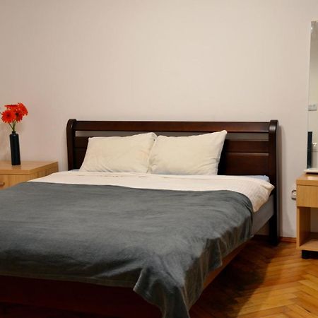 Brand New Apartment In City Center Lemberg Exterior foto